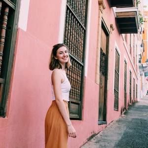 Meet your Posher, Abby